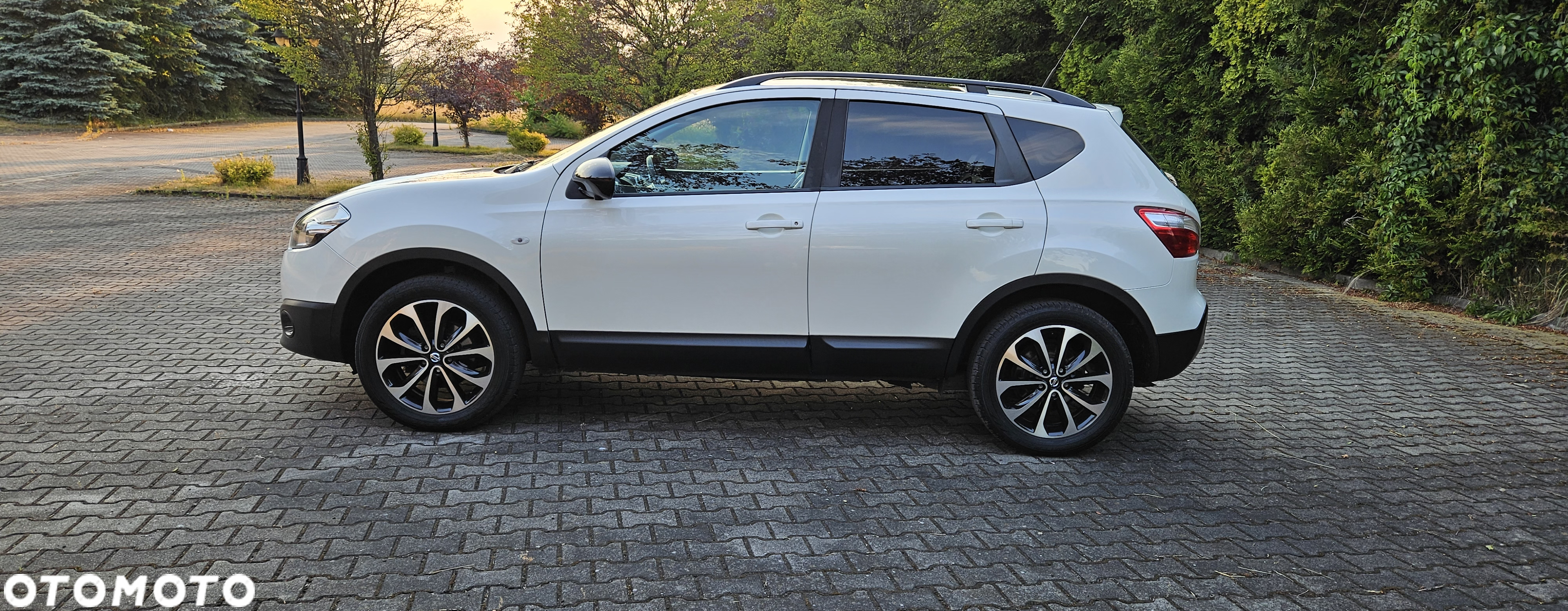 Nissan Qashqai 2.0 4 x 4 CVT tekna - 10