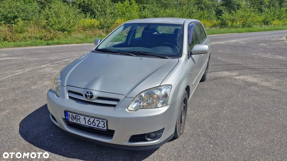 Toyota Corolla - 1