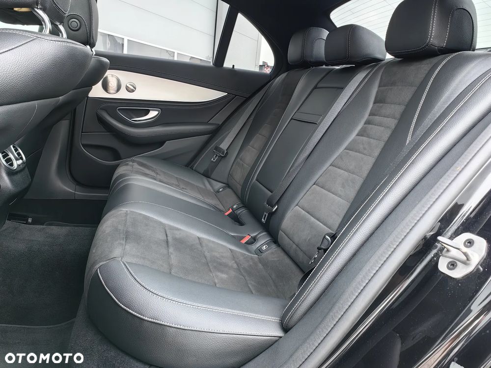 Mercedes-Benz Klasa E 450 4-Matic AMG - 26