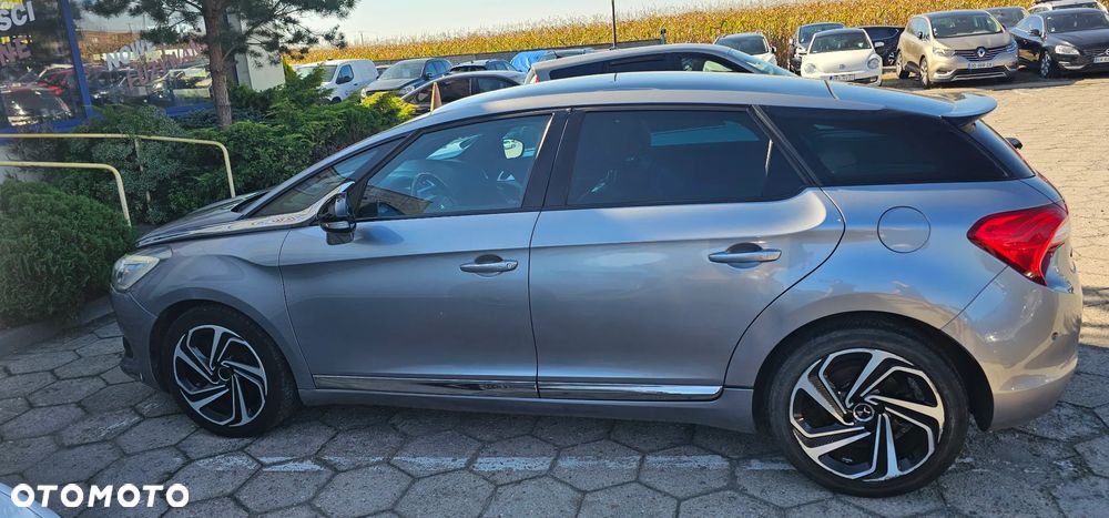 Citroën DS5 2.0 HDi Hybrid4 SportChic MCP - 27