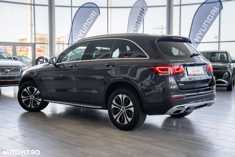 Mercedes-Benz GLC 300 de 4Matic 9G-TRONIC - 13