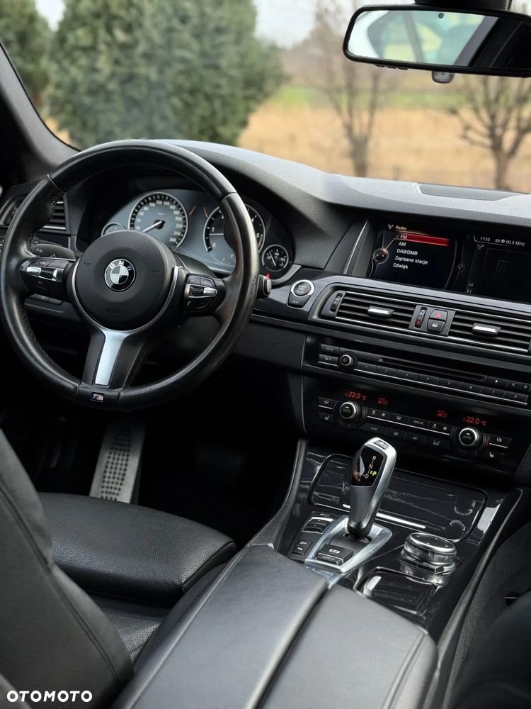 BMW Seria 5 530d xDrive Sport-Aut - 17