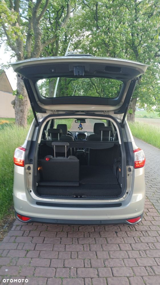 Ford Grand C-MAX - 3