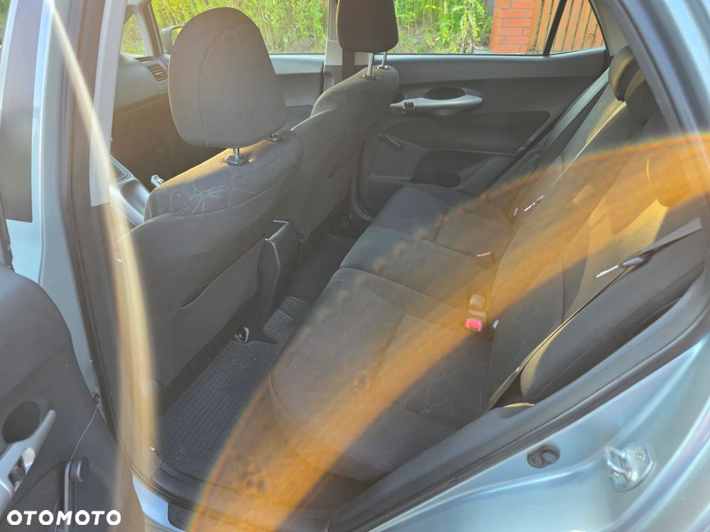 Toyota Auris 1.33 VVT-i Terra - 18