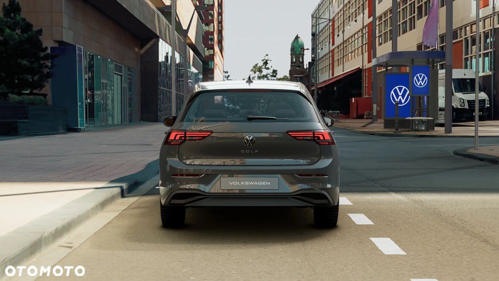 Volkswagen Golf - 11