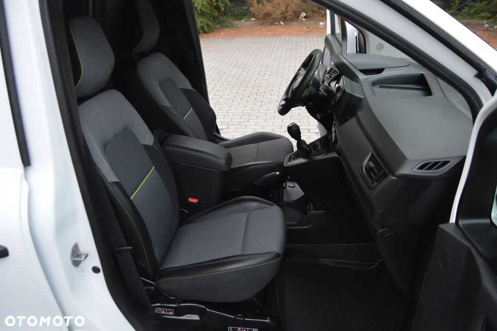 Renault KANGOO - 12