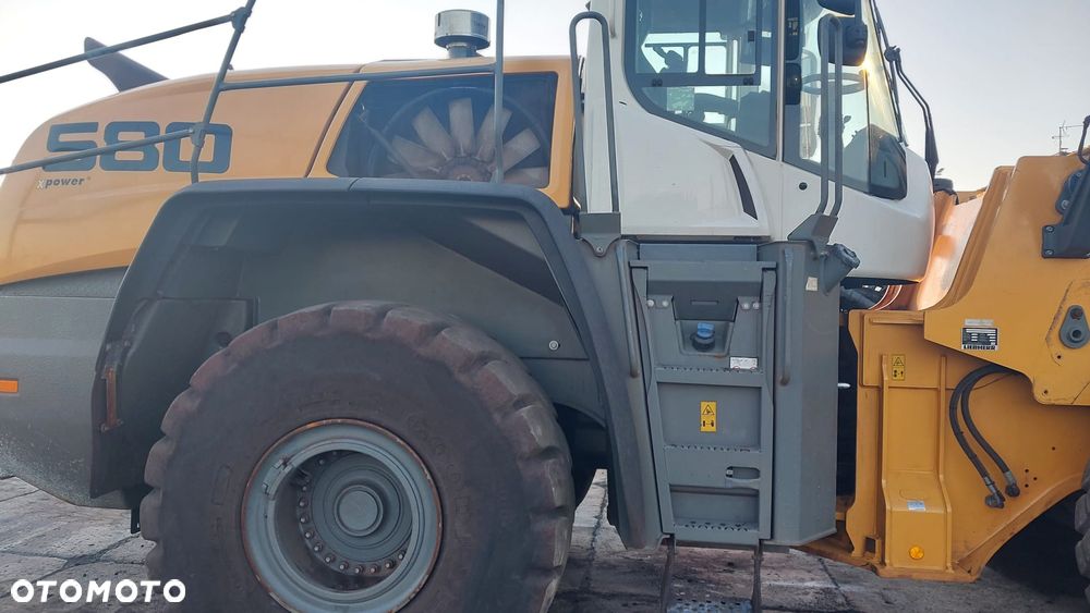 Liebherr L580 - 14