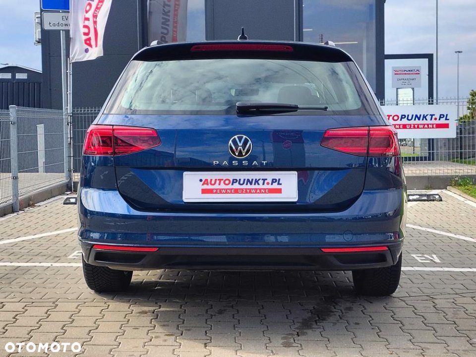Volkswagen Passat - 5