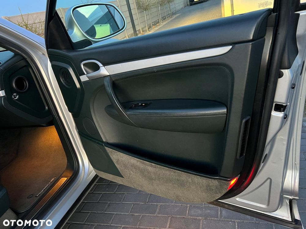 Porsche Cayenne - 21