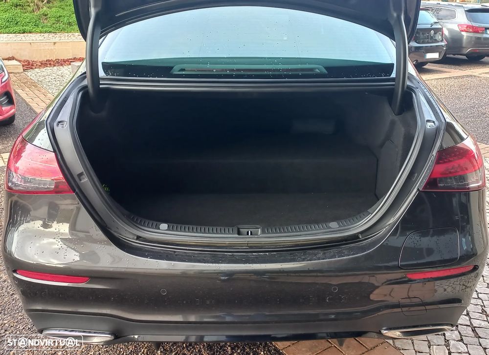 Mercedes-Benz E 300 de AMG Line - 20