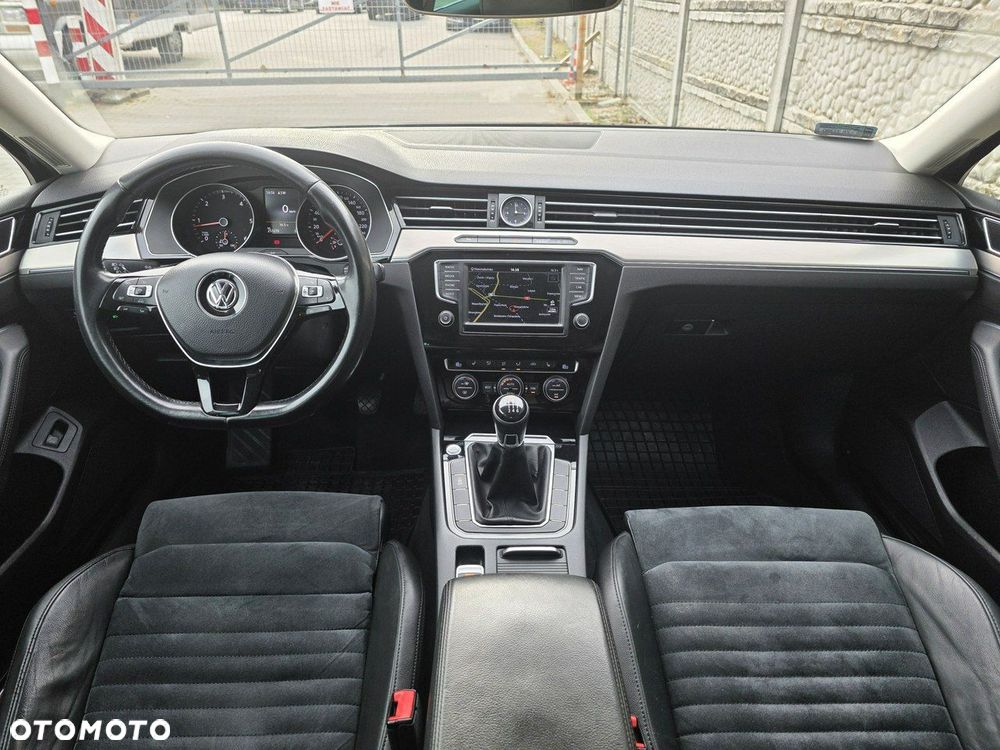 Volkswagen Passat 1.6 TDI (BlueMotion Technology) Comfortline - 14