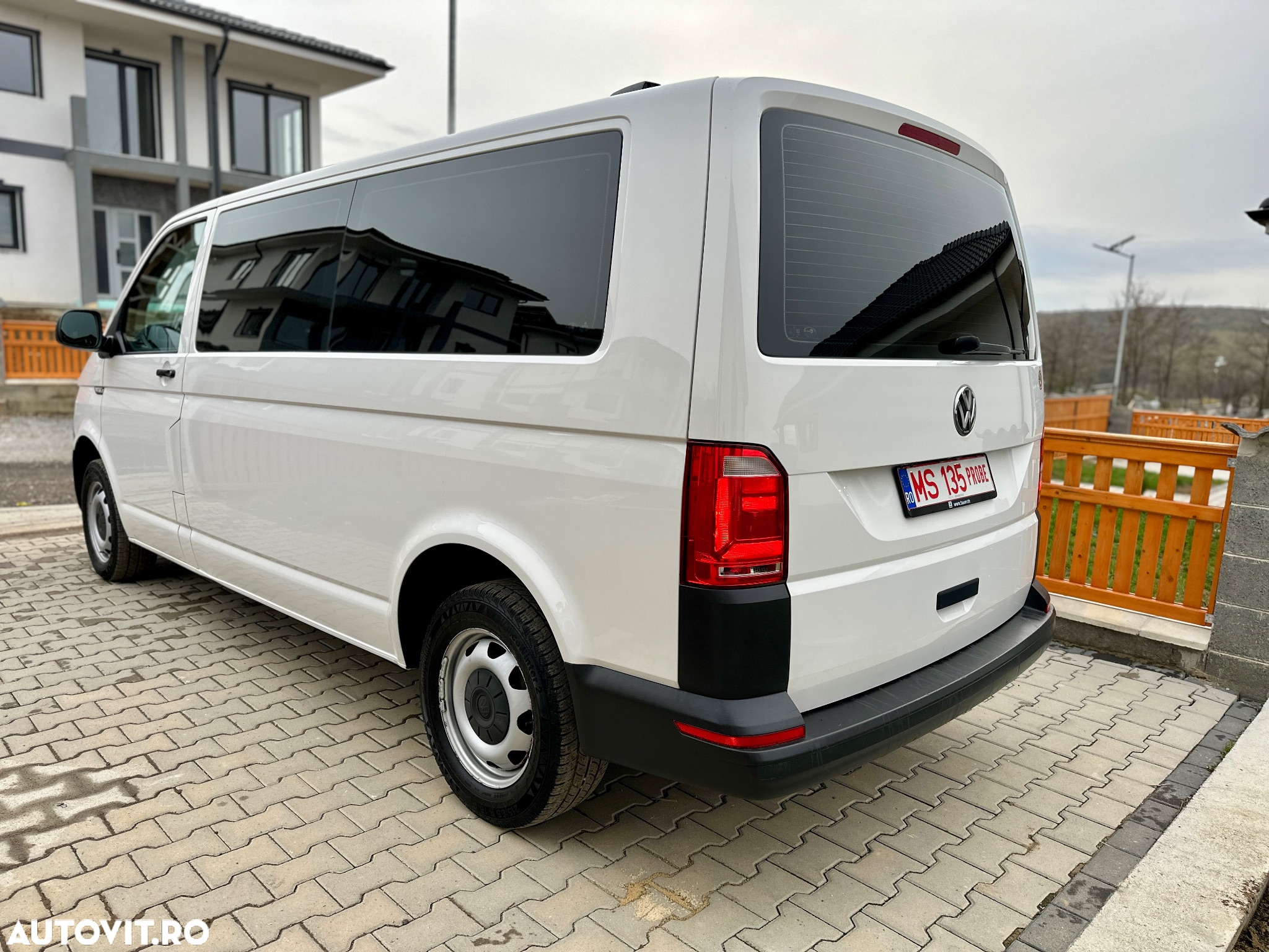 Volkswagen Transporter Kombi T6 2.0 TDI 110 kW LR - 4
