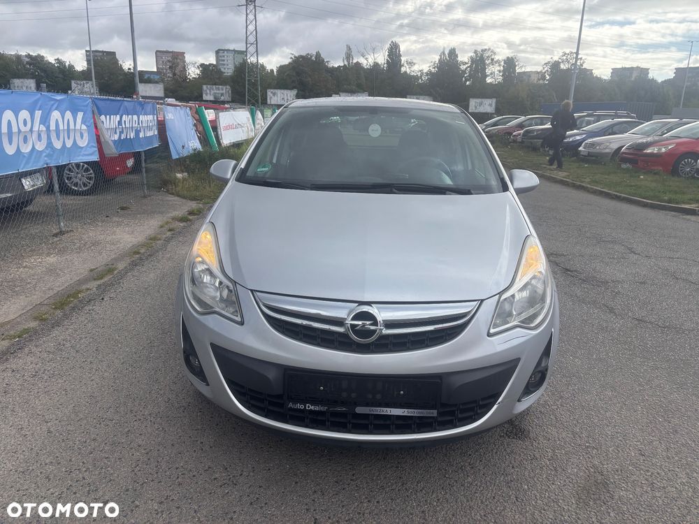 Opel Corsa 2011 photo 4