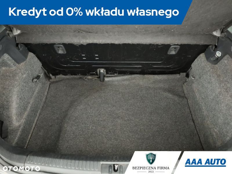 Volkswagen Polo - 13