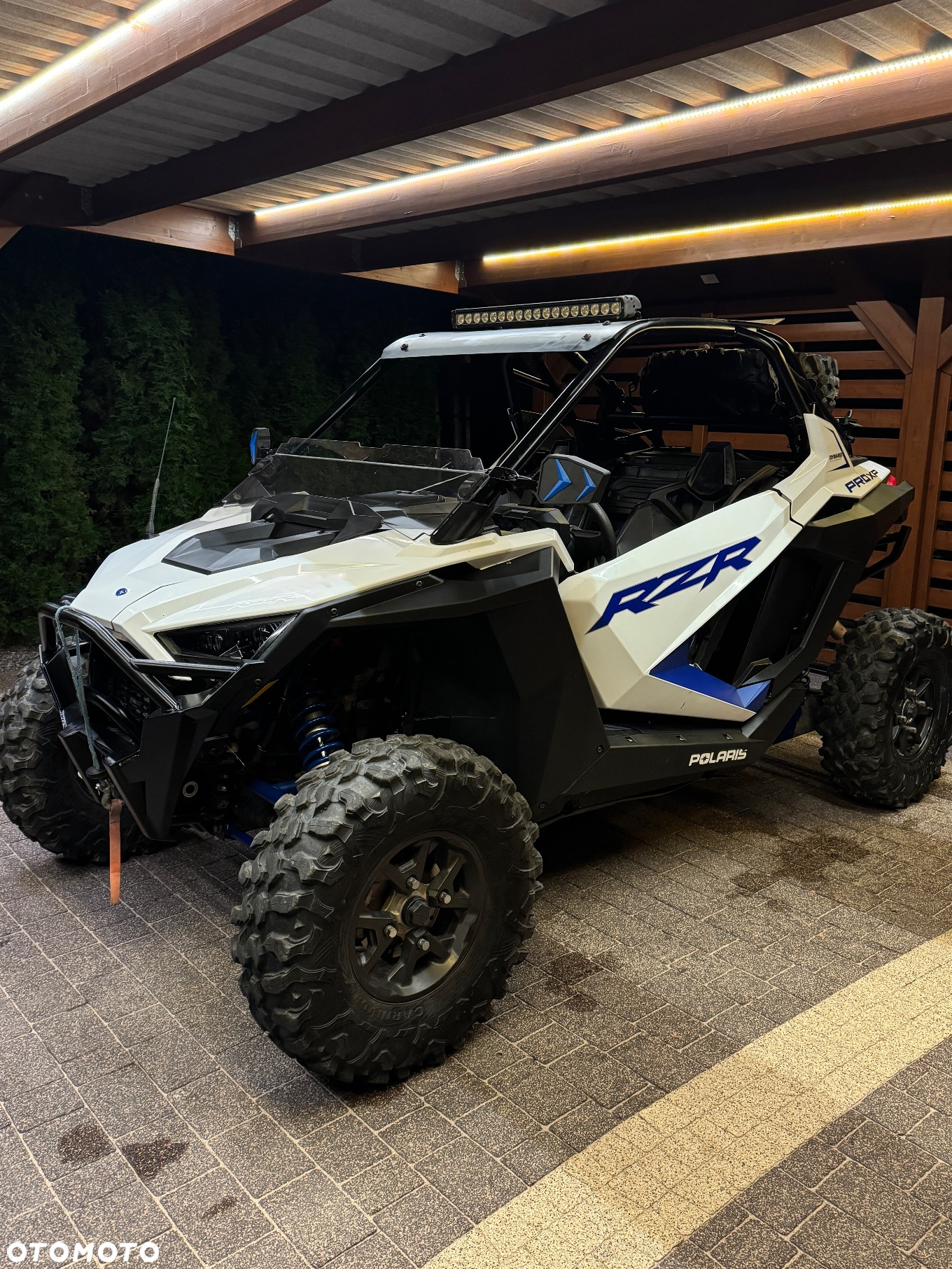 Polaris RZR - 6