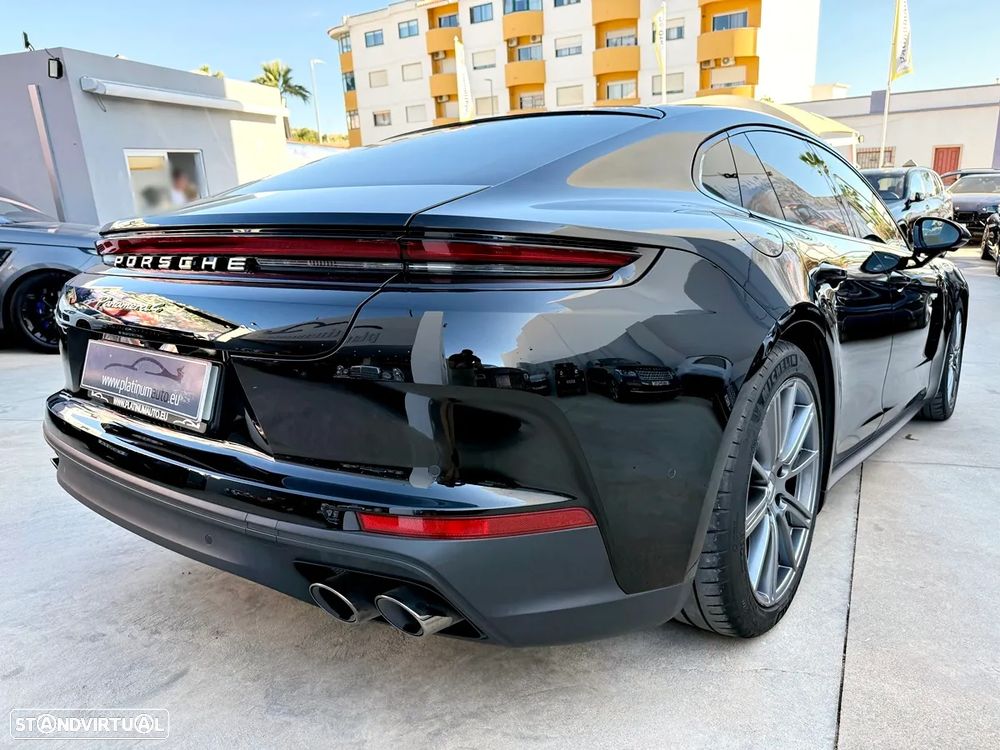 Porsche Panamera 4 E-Hybrid - 48