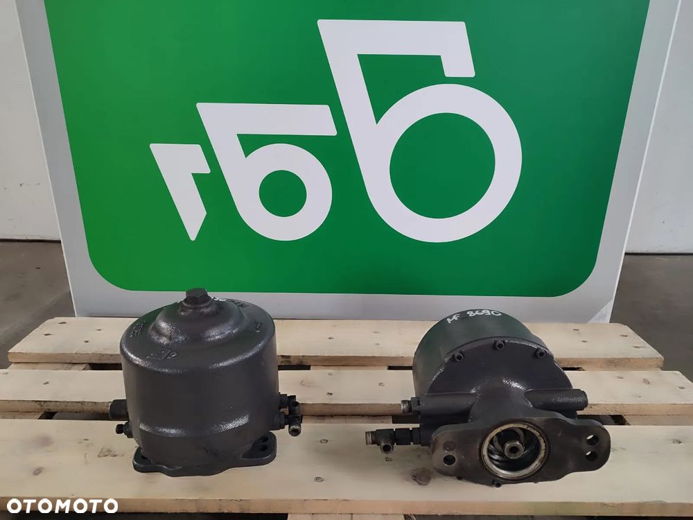 Siłownik hamulca tarczowego tył M731850001010 MASSEY FERGUSON 8690 - 1