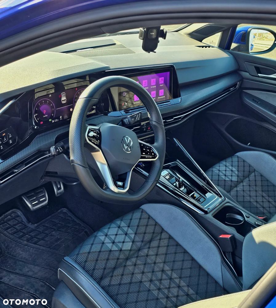 Volkswagen Golf VIII 1.5 eTSI R-Line DSG - 5