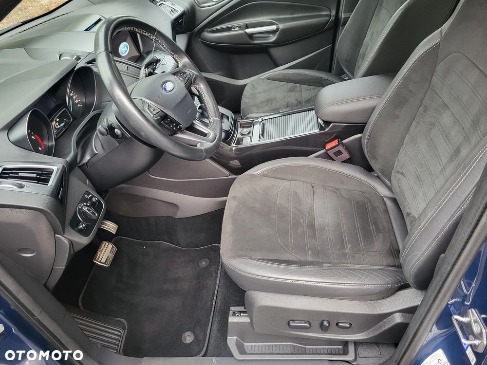 Ford Kuga 2.0 TDCi 4x4 ST-Line - 10