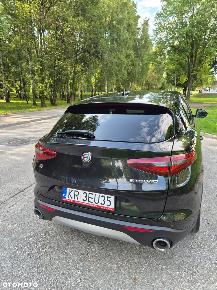 Alfa Romeo Stelvio 2.0 Turbo Business Q4 - 30