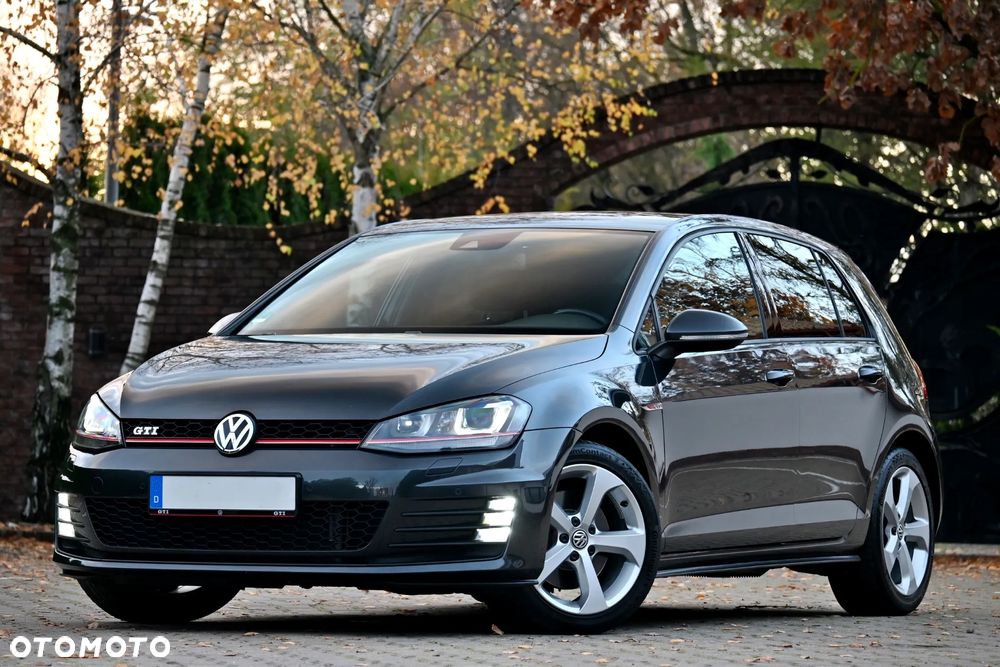 Volkswagen Golf VII 2.0 TSI BMT GTI - 11