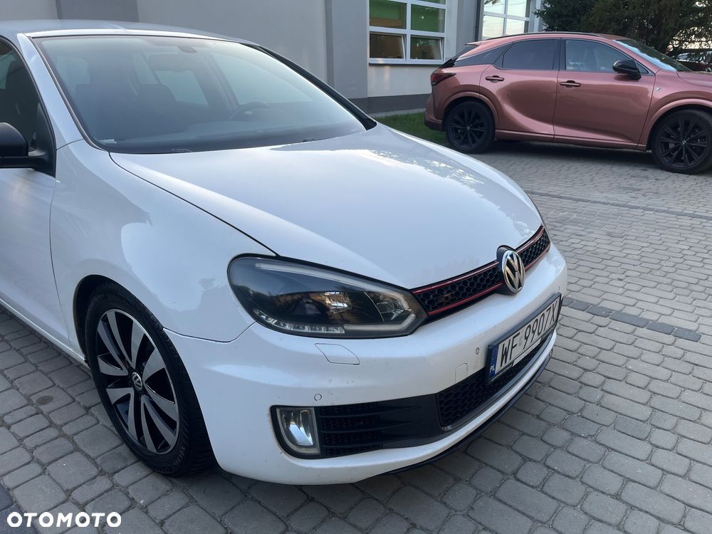Volkswagen Golf 2.0 TDI Highline - 10