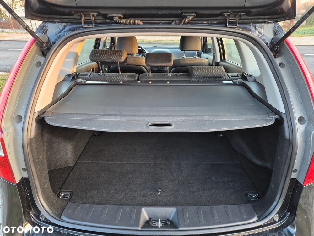 Hyundai i30 1.6 CRDi Comfort World Cup - 11