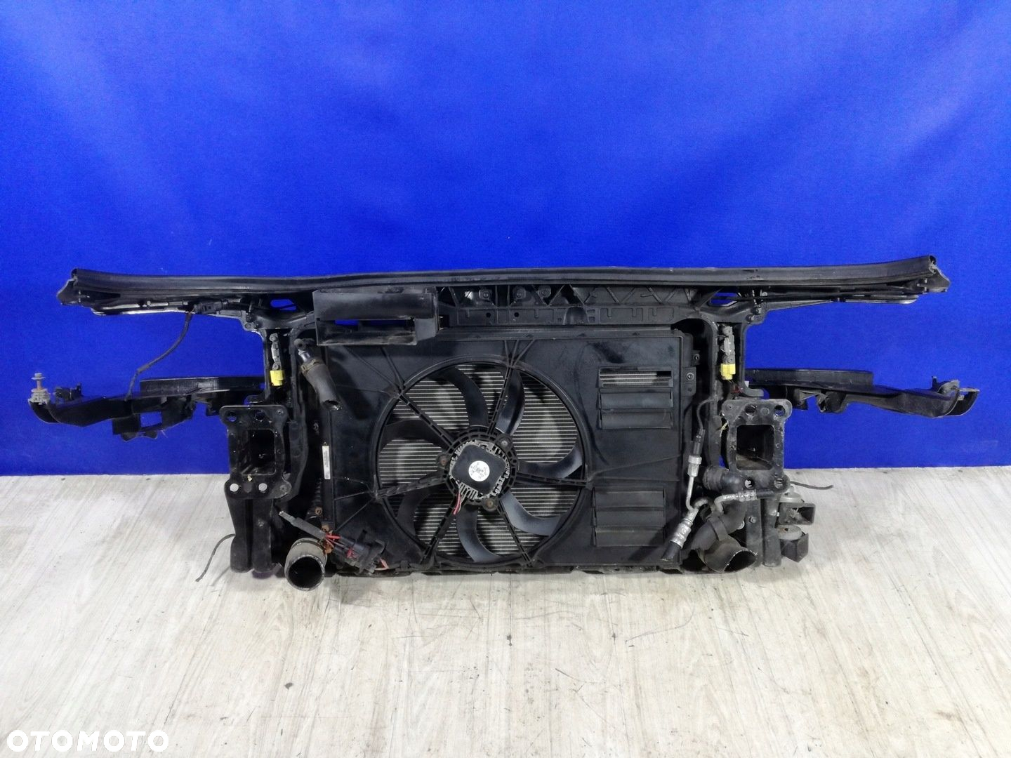 Audi A3 8P Lift 2008/2012 wzmocnienie pas przód belka chłodnice 1.6 Diesel - 2