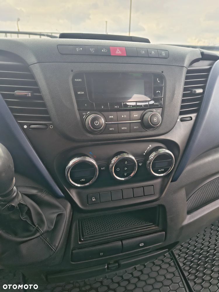 Iveco DAILY 35S18 - 22