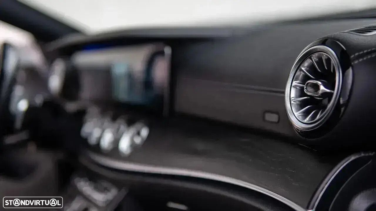 Mercedes-Benz E 220 - 33