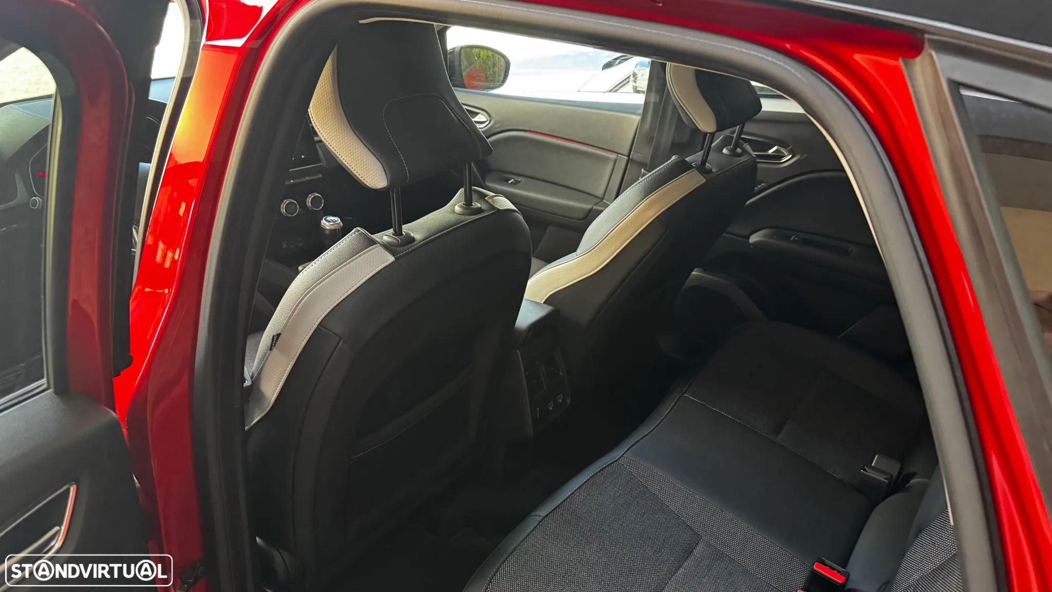 Renault Captur 1.0 TCe Exclusive - 13
