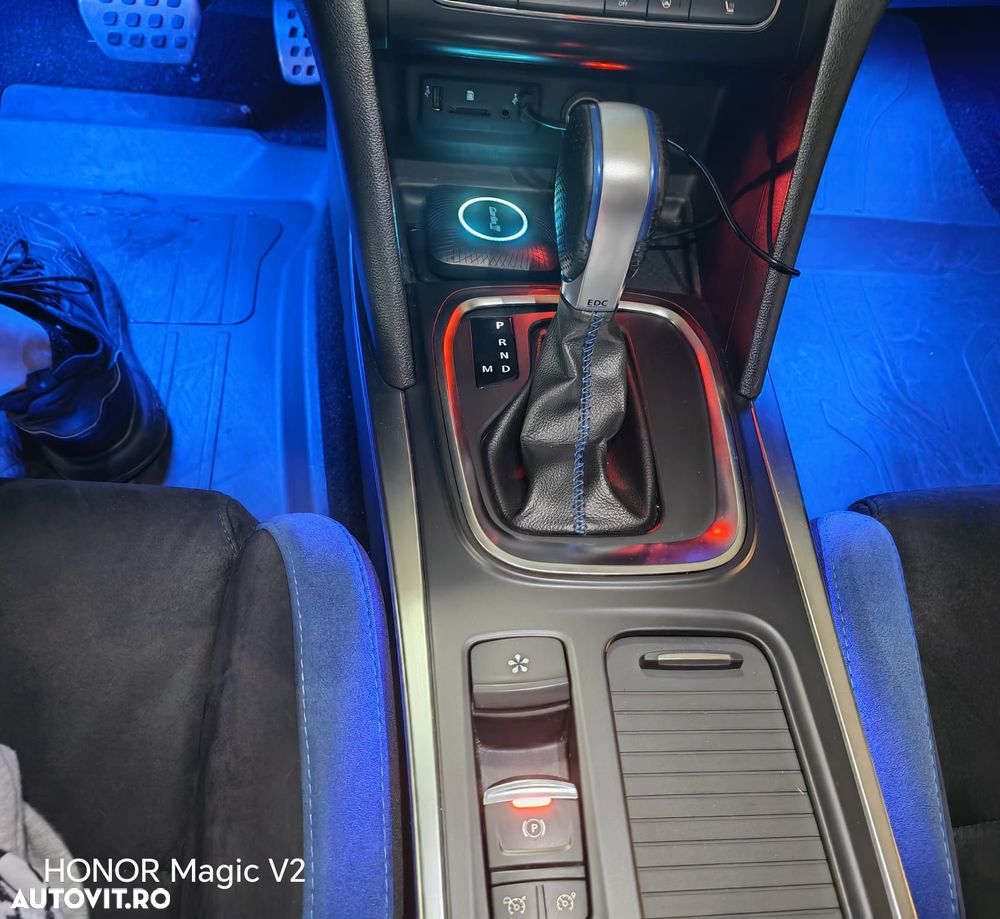 Renault Megane ENERGY dCi EDC GT - 10