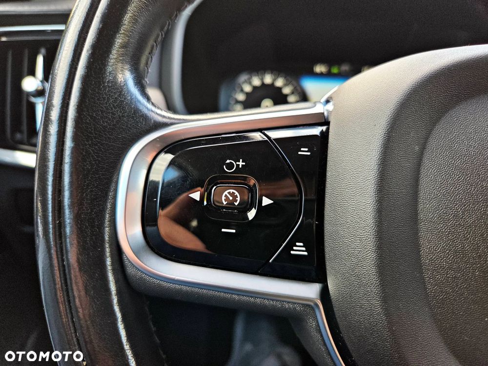 Volvo S90 - 12