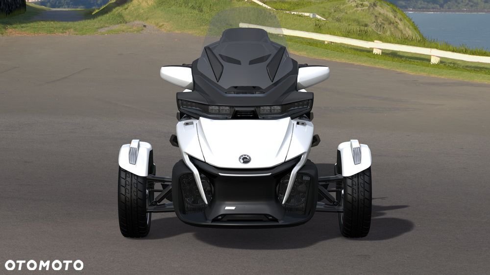 Can-Am Spyder - 8