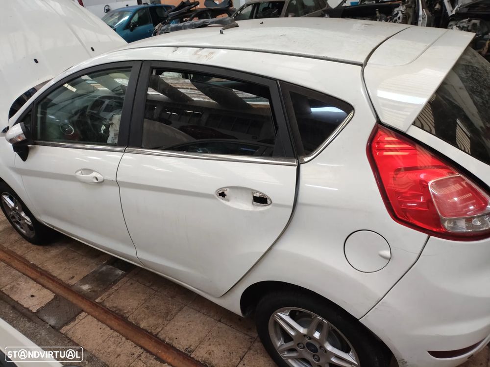 Ford Fiesta V - viatura para peças - 7