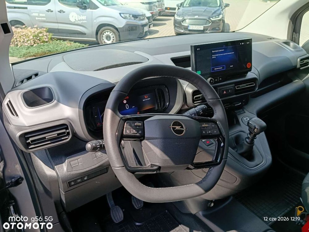 Opel COMBO - 11