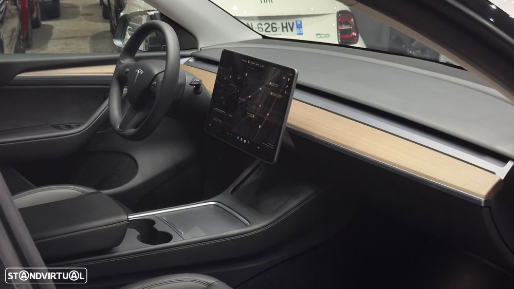 Tesla Model Y RWD - 46