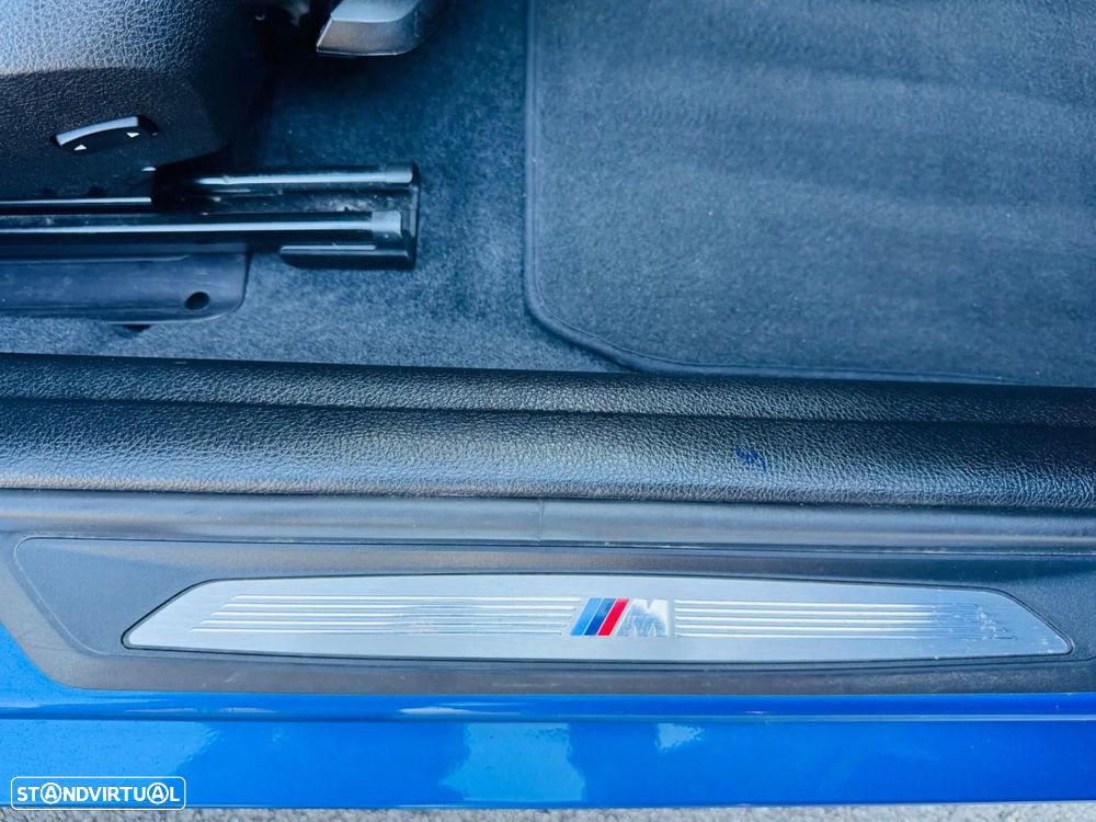 BMW 118 d Pack M - 37
