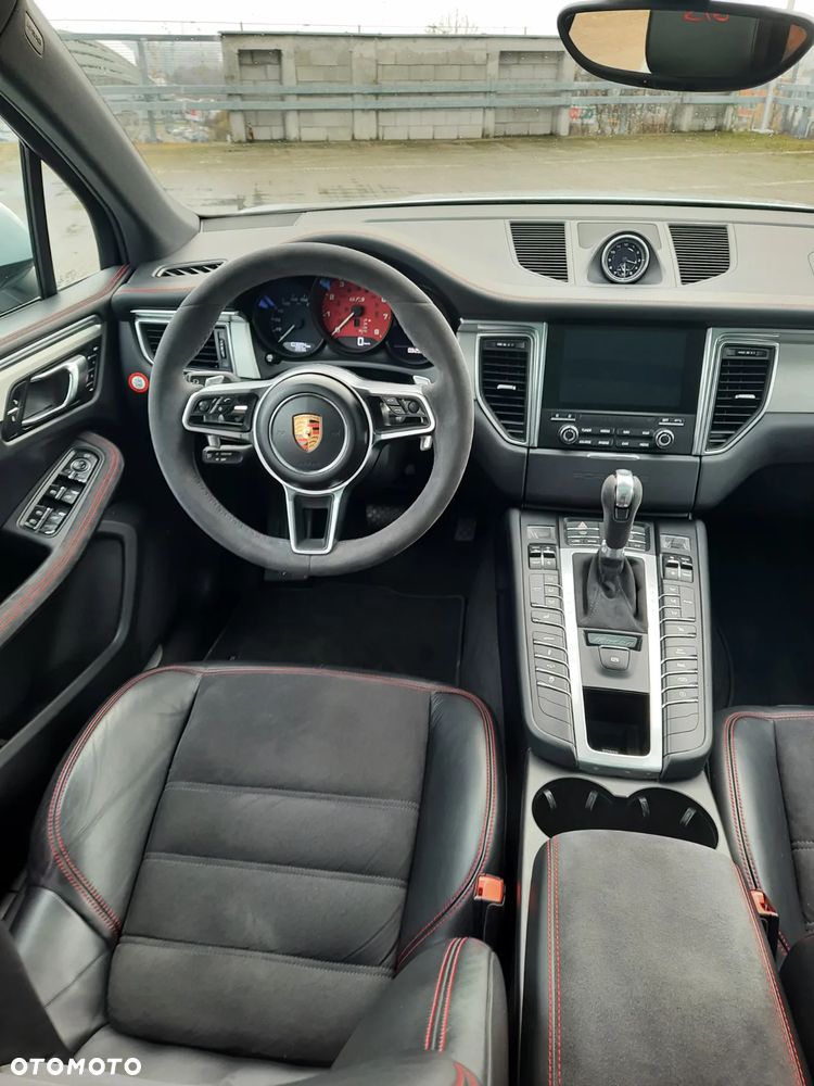 Porsche Macan - 18