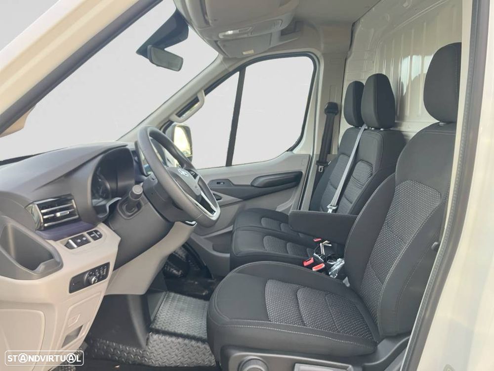 Maxus Deliver 9 - L3H2 - FWD MT Basic - 10