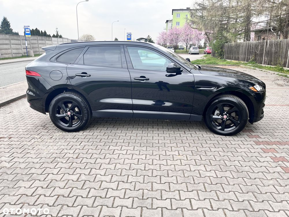 Jaguar F-Pace 25t AWD Portfolio - 4