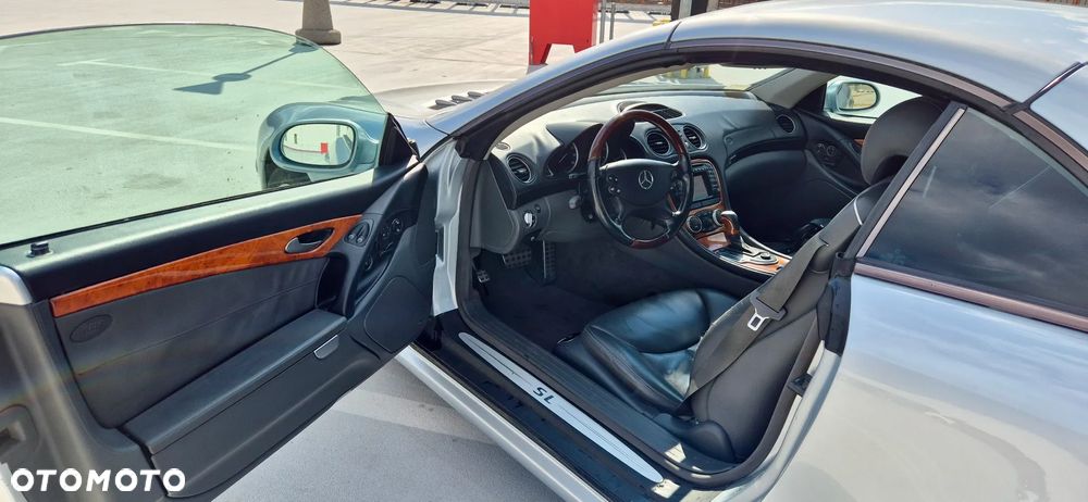 Mercedes-Benz SL 500 - 17