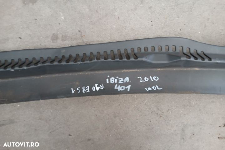 Grila stergatoare 6J1853185 6J1853185 Seat Ibiza 4 6J [2008 - 2012] S - 2