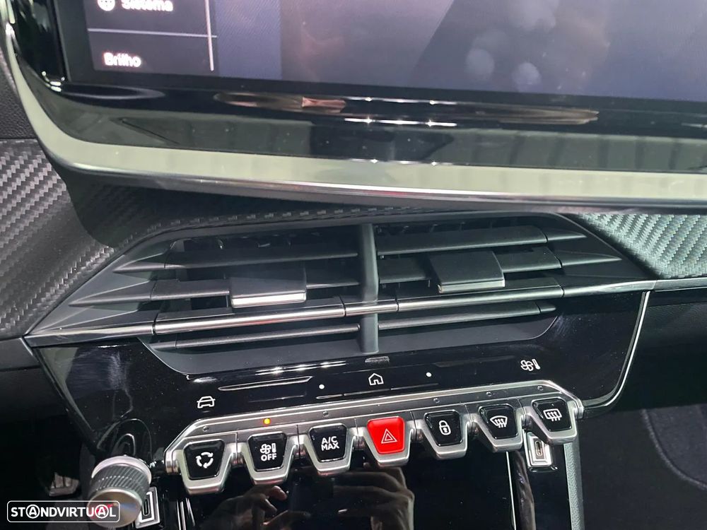 Peugeot 2008 1.2 PureTech Allure Pack - 17