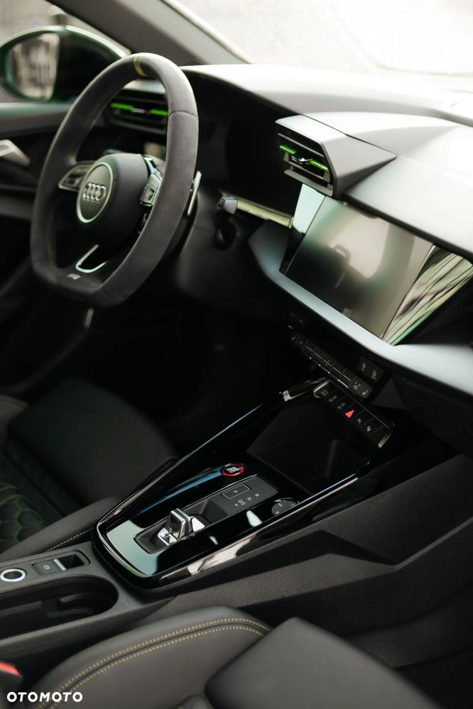 Audi RS3 Limousine - 9