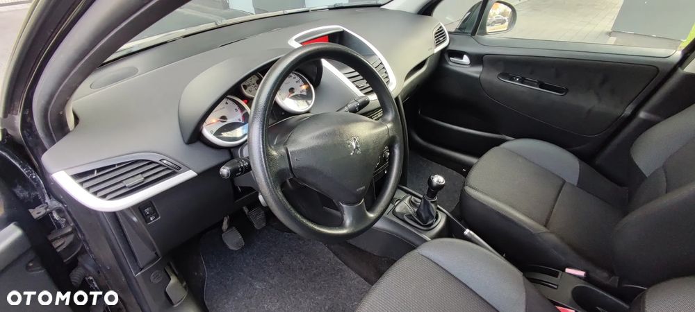 Peugeot 207 1.4 HDi Trendy - 10