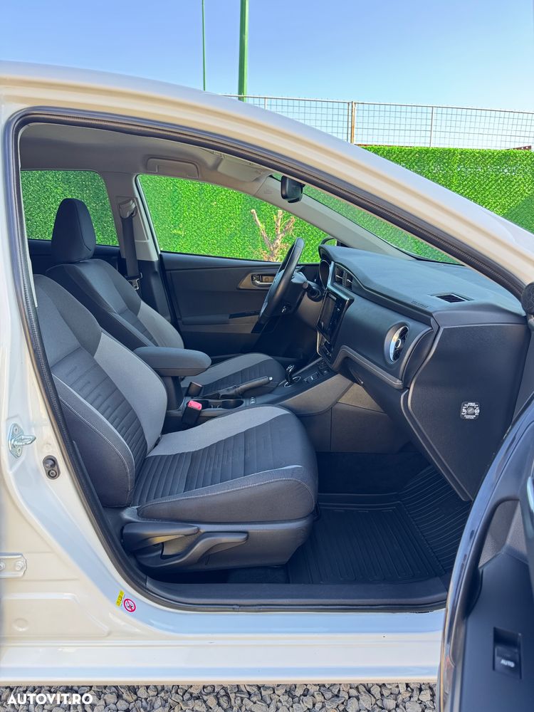 Toyota Auris 1.8 VVT-i Automatik Edition - 11