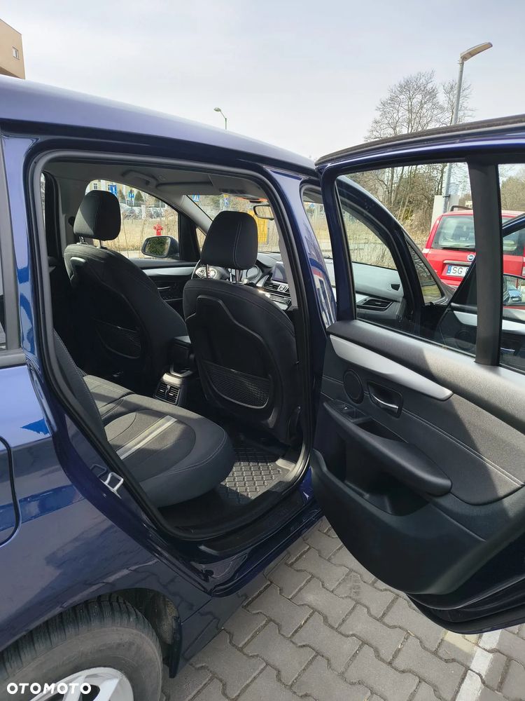 BMW Seria 2 216i - 11