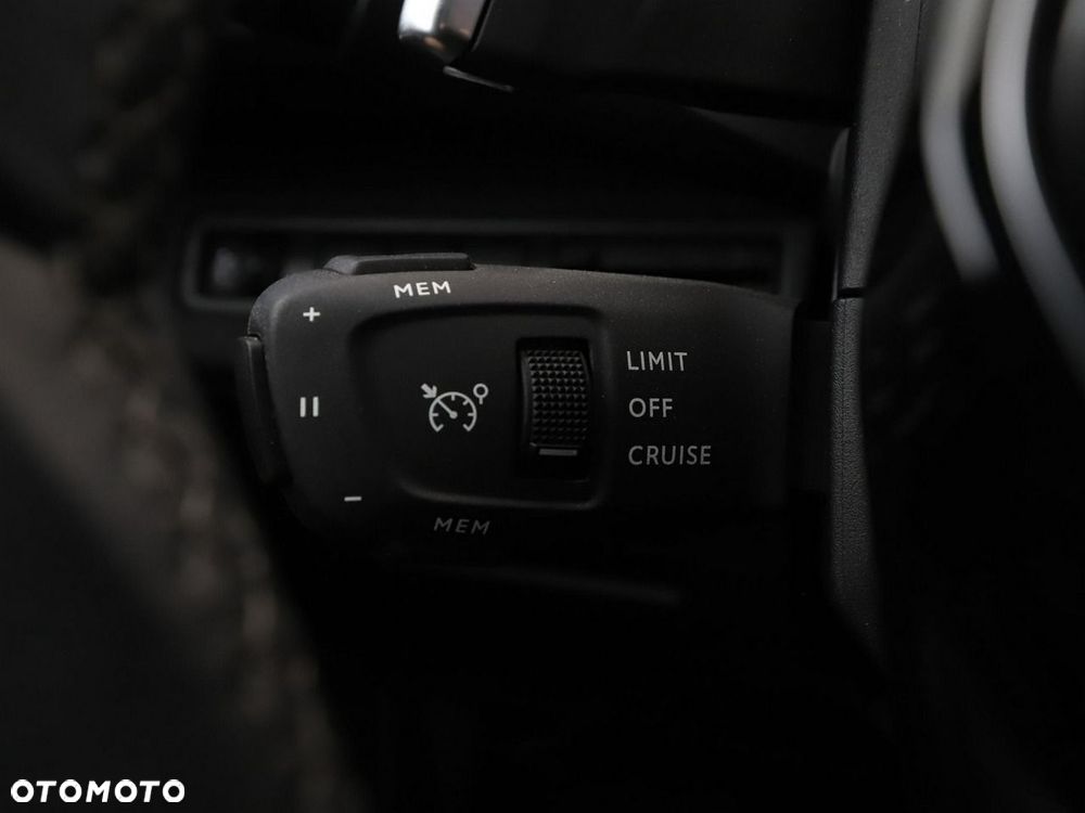Peugeot 5008 PureTech 130 EAT8 Stop & Start Allure Pack - 36