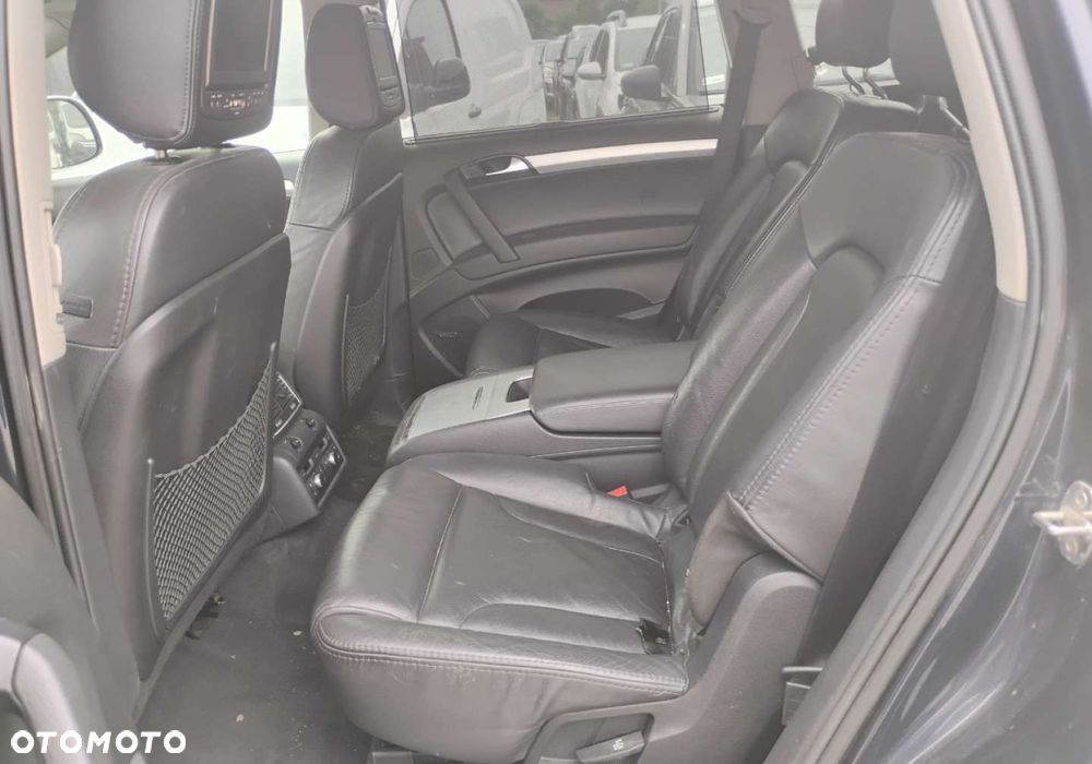 Audi Q7 - 11